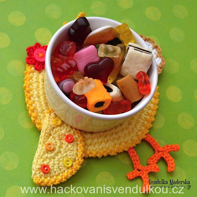 Návod na háčkovaný podšálek - okaté kuřátko