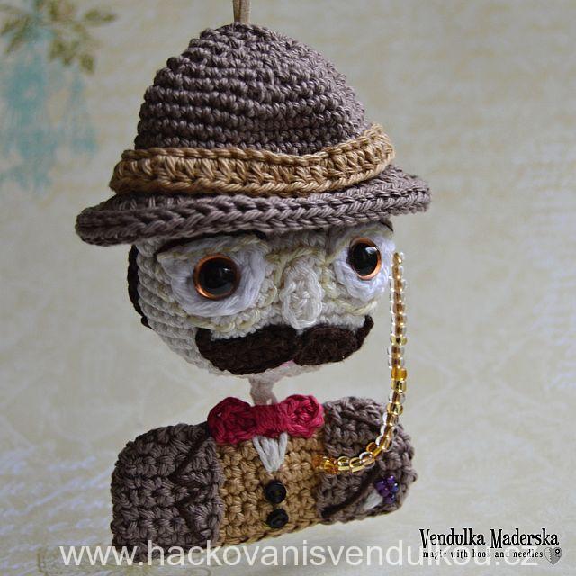 Hercule Poirot - návod na háčkování