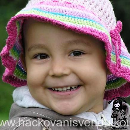 Háčkovaný letní klobouček - návod