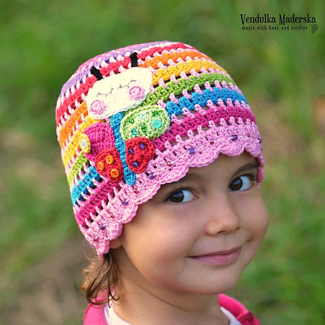 Háčkovaná čepice s motýlkem ¦ návod na háčkování