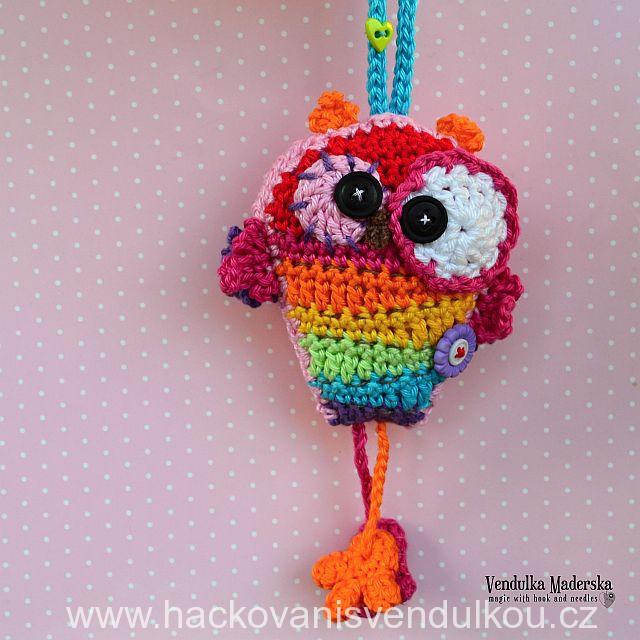 Bláznivá duhová sovička - návod na háčkování