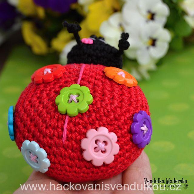 Návod na háčkovanou berušku