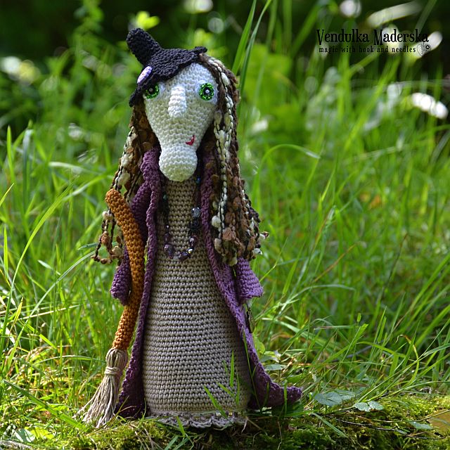 Návod na háčkovanou čarodějku